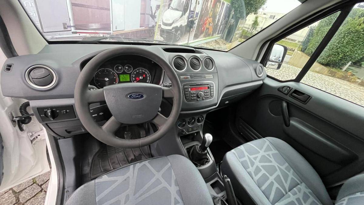 ford-tourneo-connect-2011-diesel-1753cc