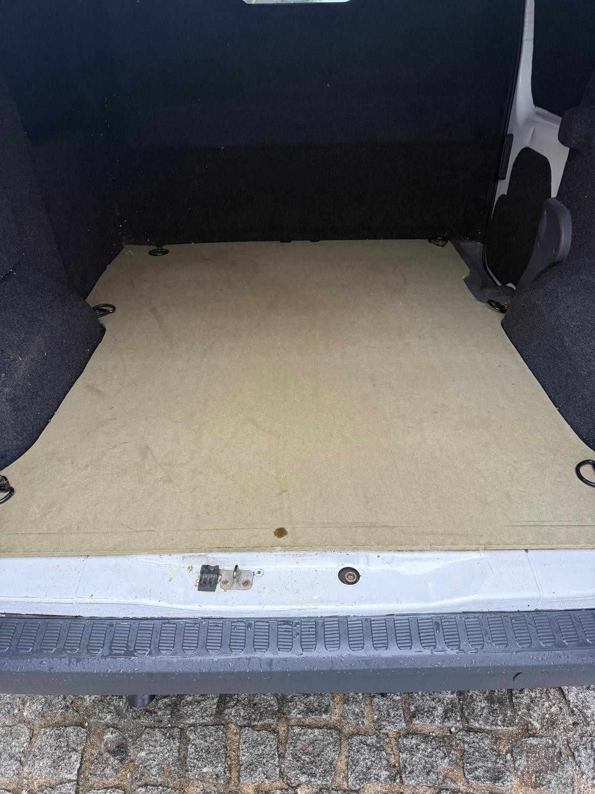 ford-tourneo-connect-2011-diesel-1753cc