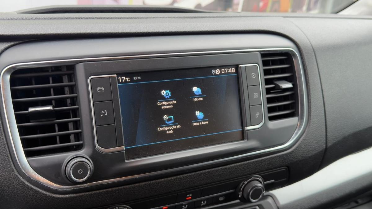 peugeot-traveller-2019-diesel-1997cc