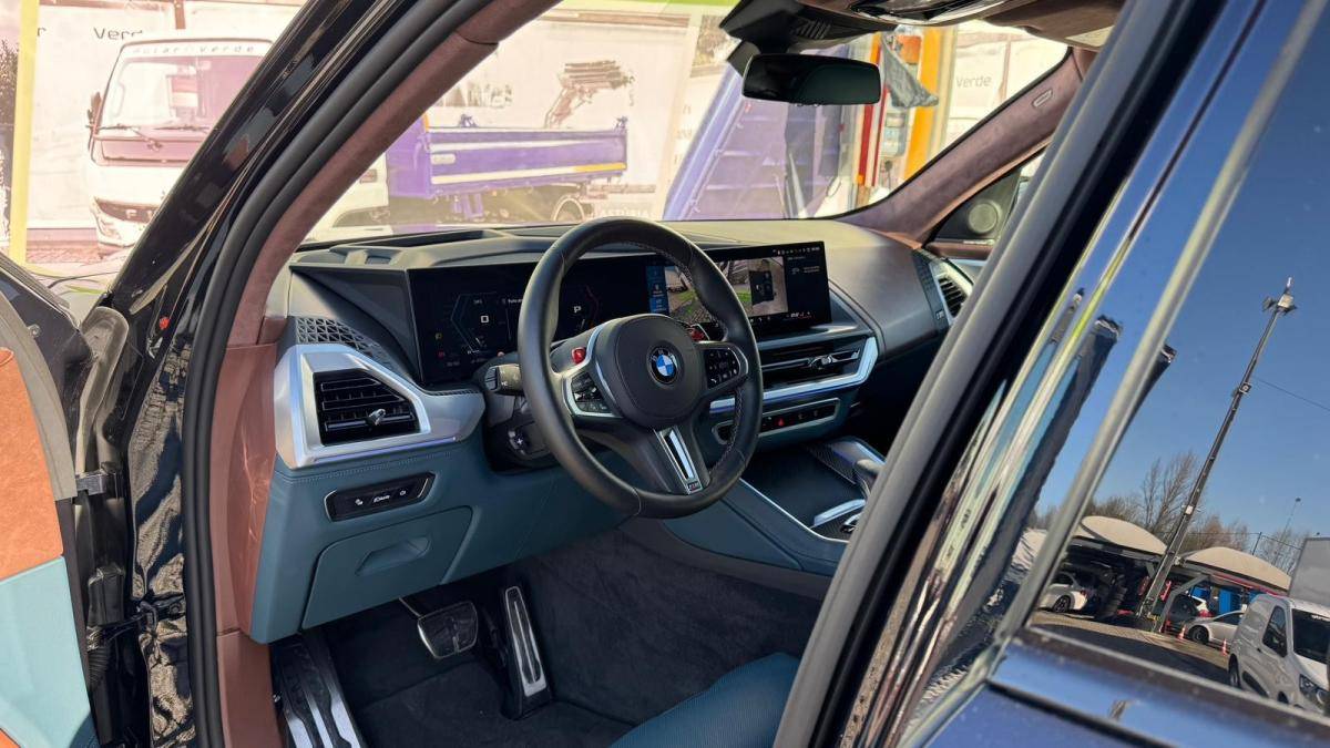 bmw-xm-2025-hibrido-a-gasolina-2998cc