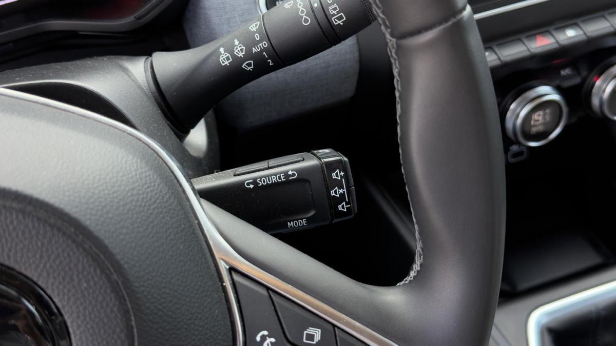 mitsubishi-colt-2025-gasolina-999cc