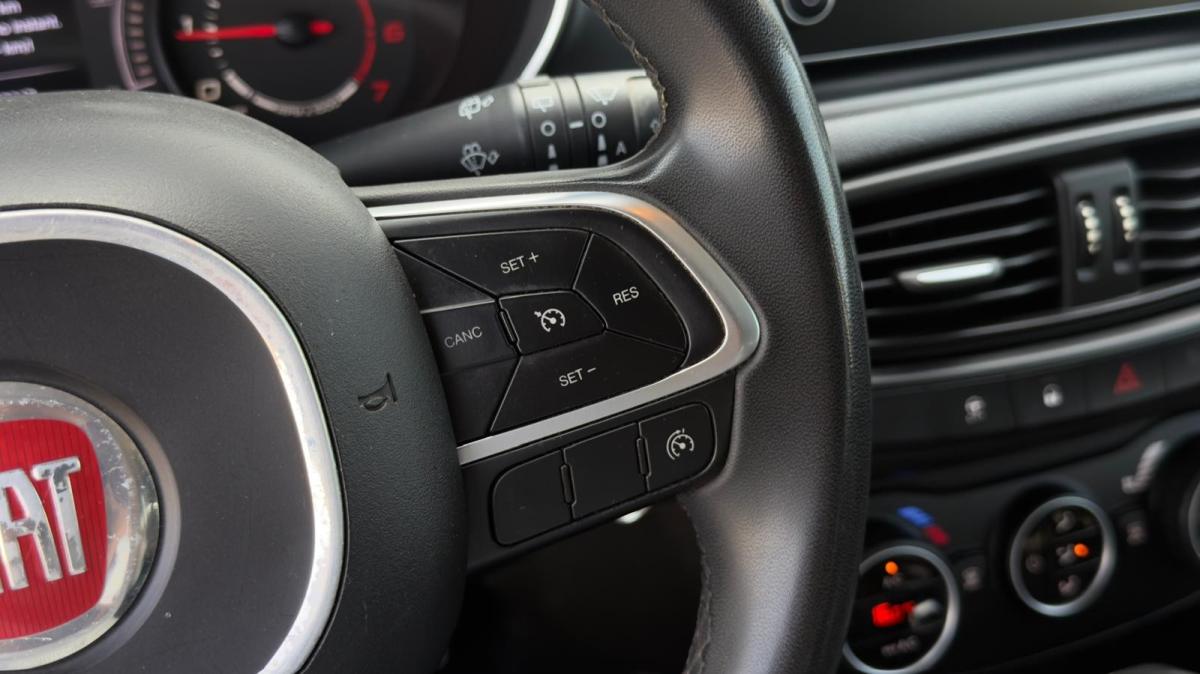 fiat-tipo-station-wagon-2019-diesel-1598cc