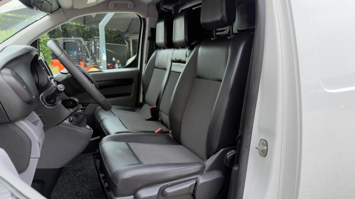 peugeot-expert-2018-diesel-1560cc