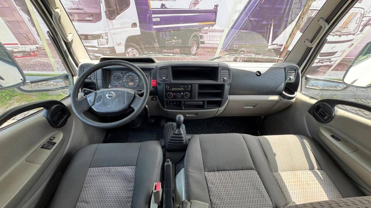 nissan-cabstar-2007-diesel-2488cc