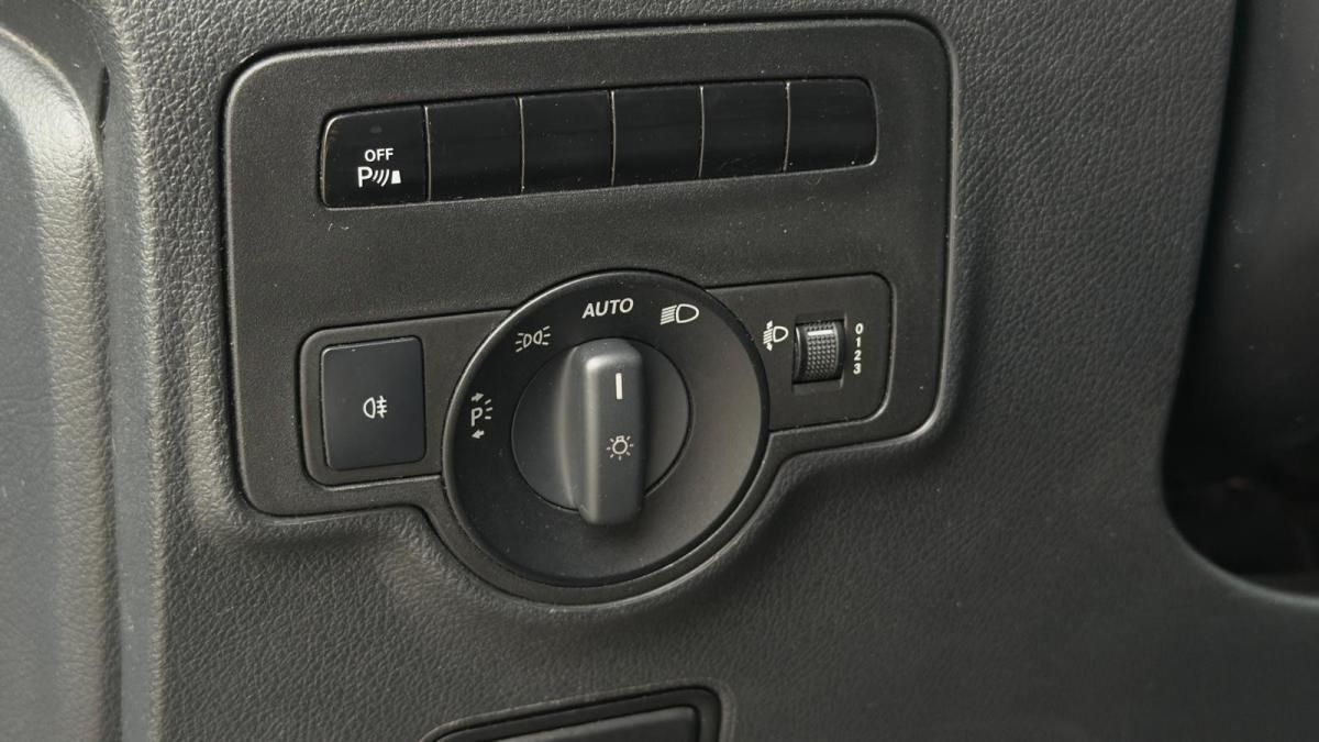 mercedes-benz-vito-2015-diesel-2143cc
