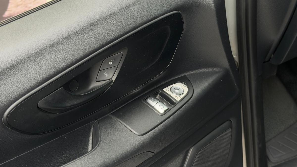 mercedes-benz-vito-2020-diesel-1950cc
