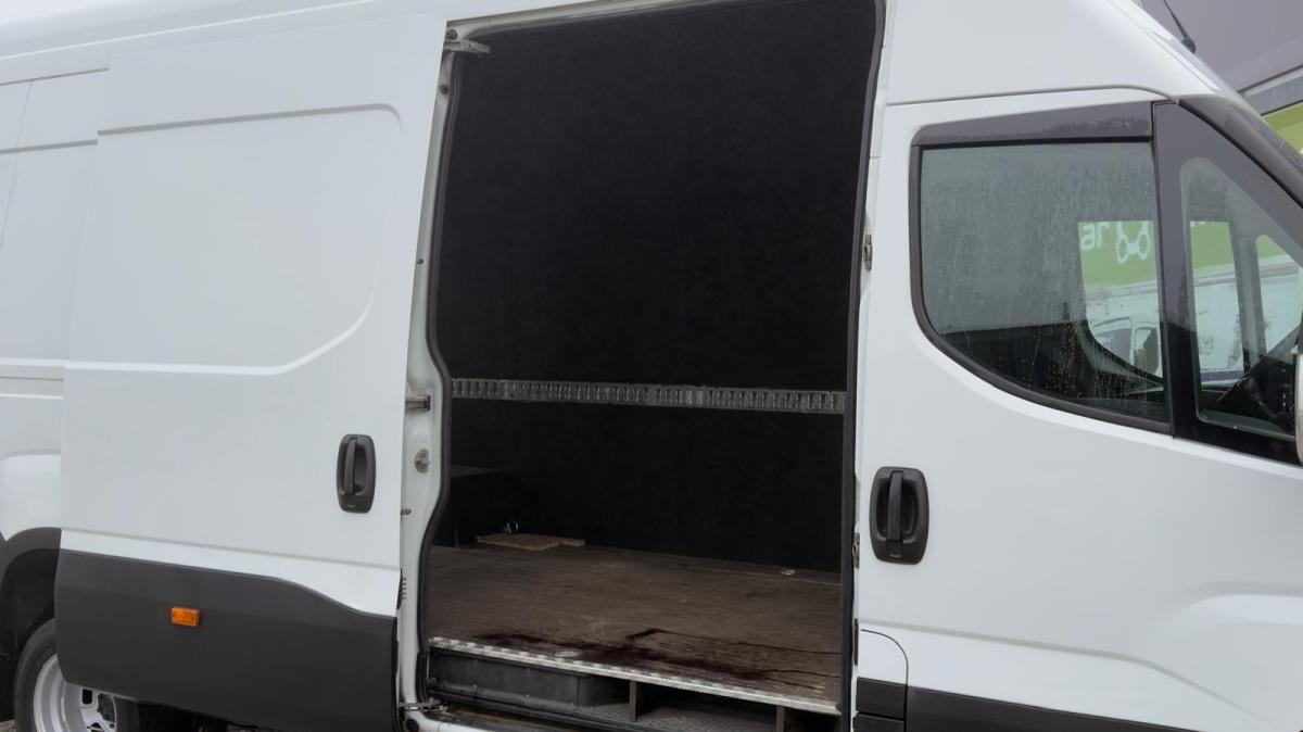 iveco-daily-2015-diesel-2998cc