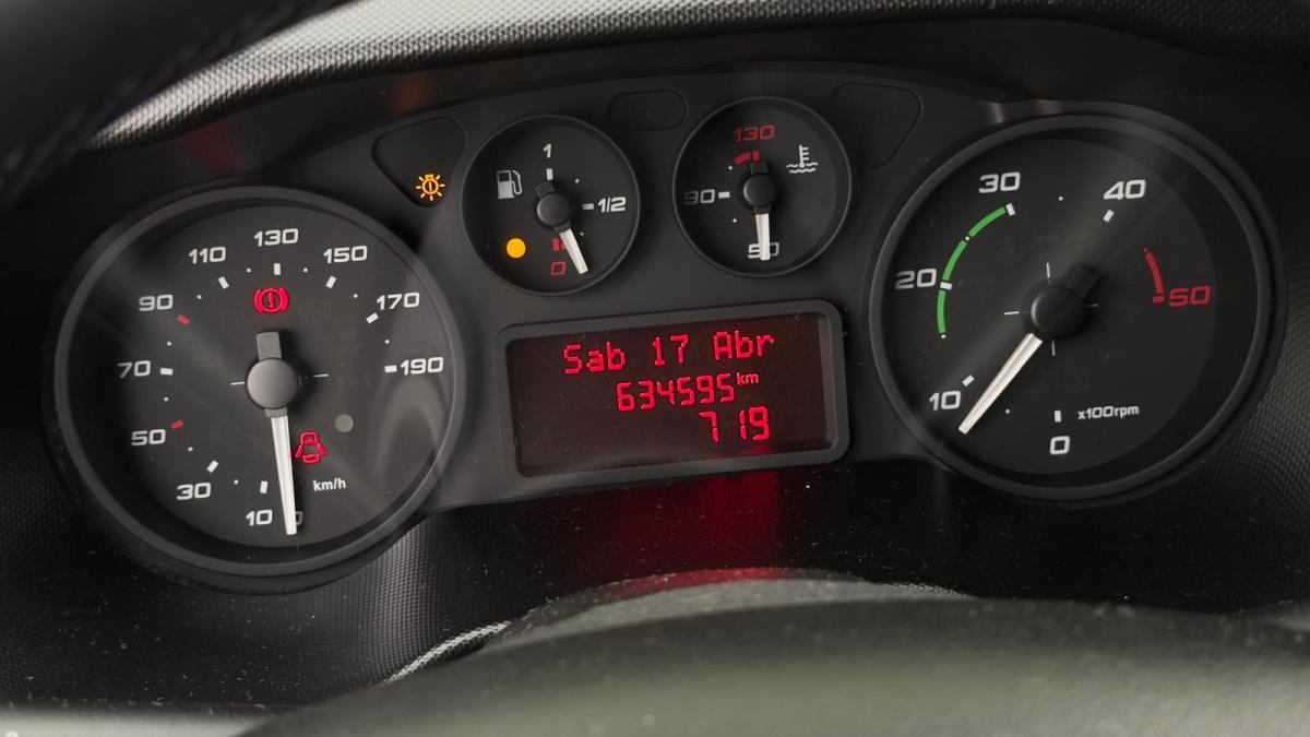 iveco-daily-2015-diesel-2998cc