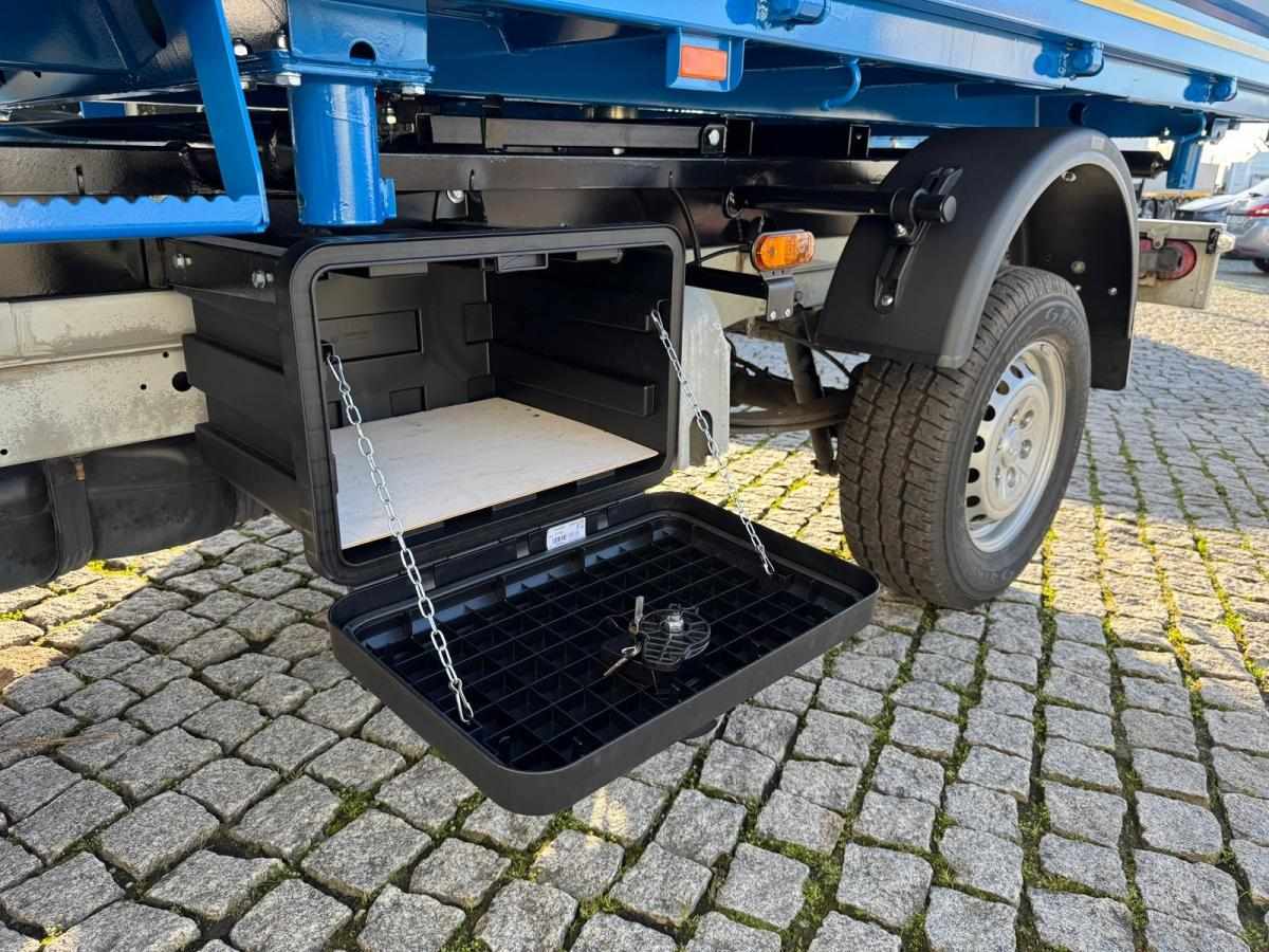 hyundai-h350-2018-diesel-2497cc