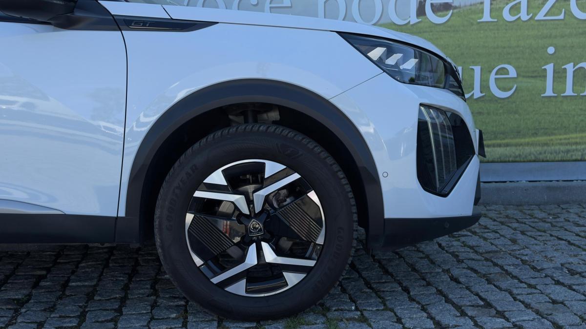 peugeot-2008-2023-gasolina-1199cc