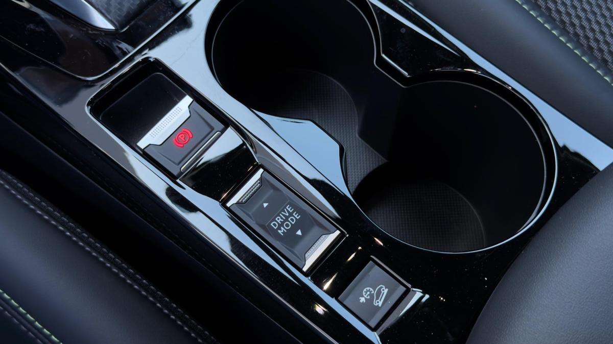 peugeot-2008-2023-gasolina-1199cc