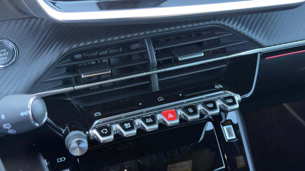 peugeot-2008-2023-gasolina-1199cc