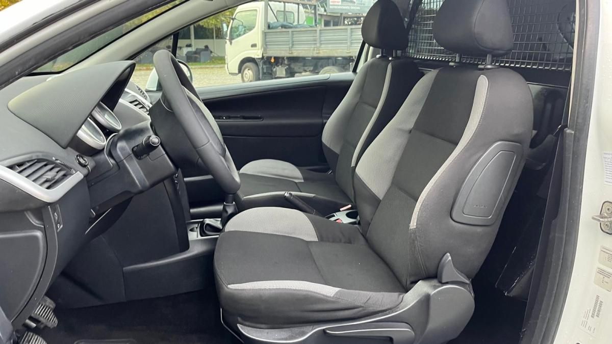 peugeot-207-2009-diesel-1398cc