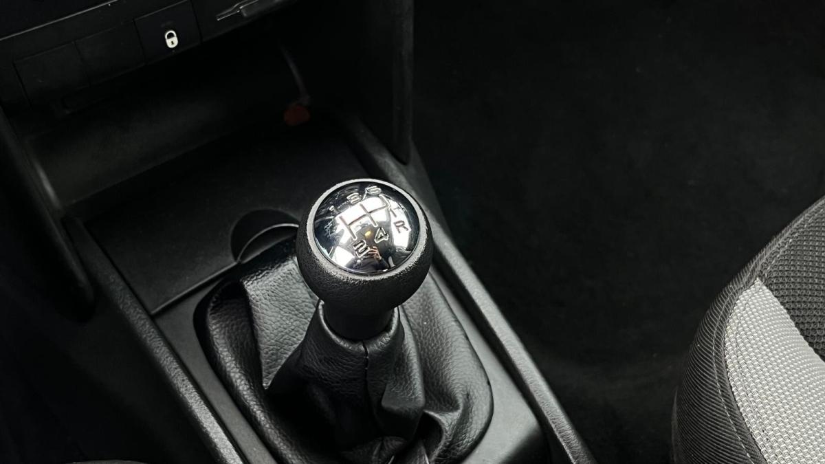 peugeot-207-2009-diesel-1398cc