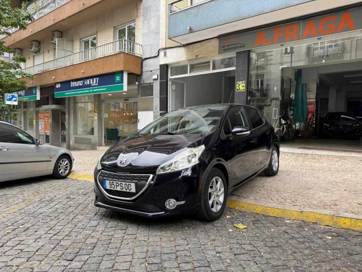 peugeot-208-2015-gasolina-1199cc