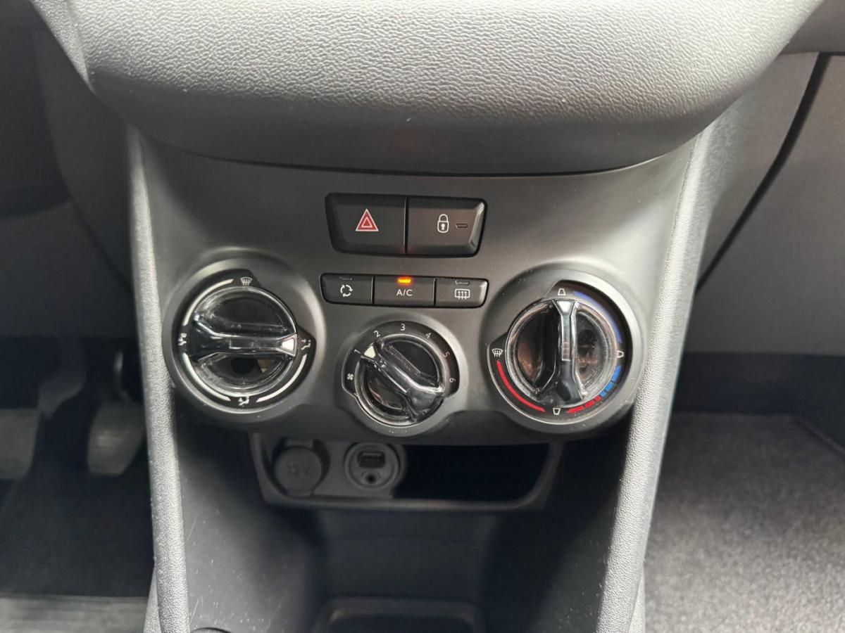 peugeot-208-2015-gasolina-1199cc