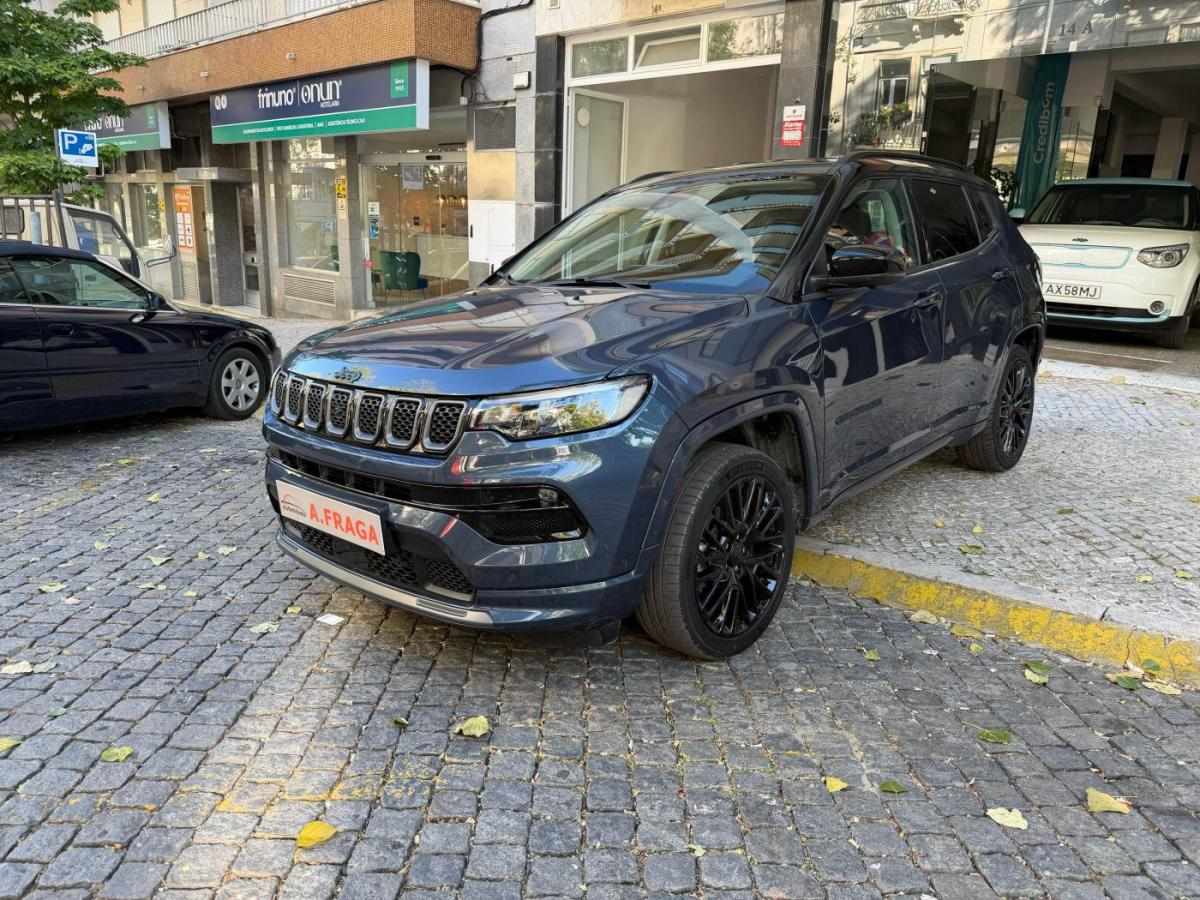 jeep-compass-2023-hibrido-a-gasolina-1332cc