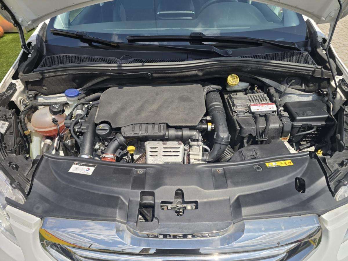peugeot-2008-2016-gasolina-1199cc
