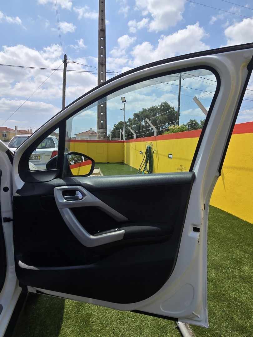 peugeot-2008-2016-gasolina-1199cc