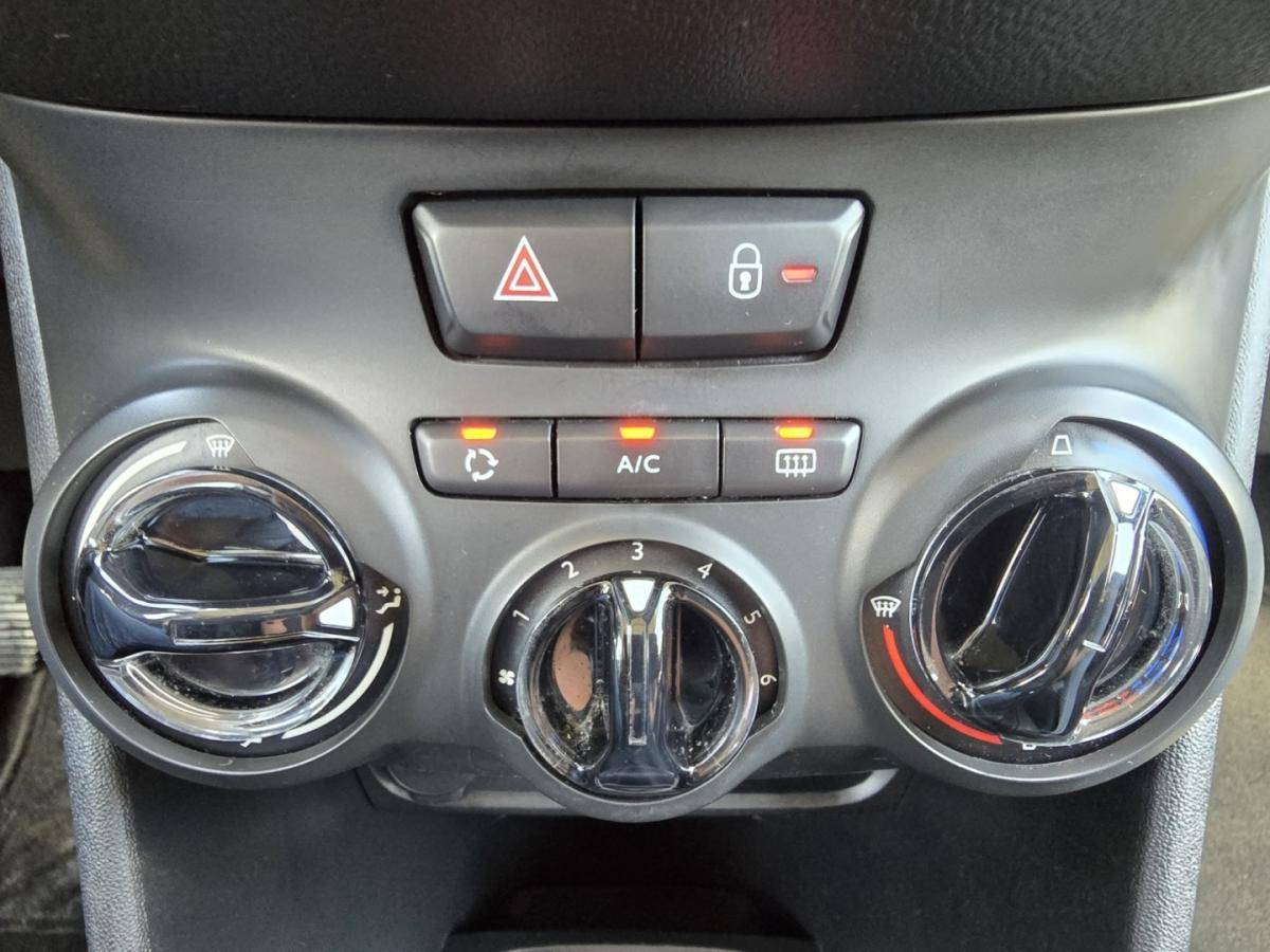 peugeot-208-2015-gasolina-1199cc
