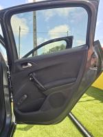 peugeot-208-2015-gasolina-1199cc