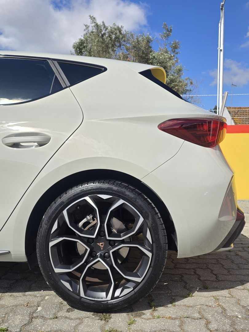 cupra-leon-2024-gasolina-1498cc