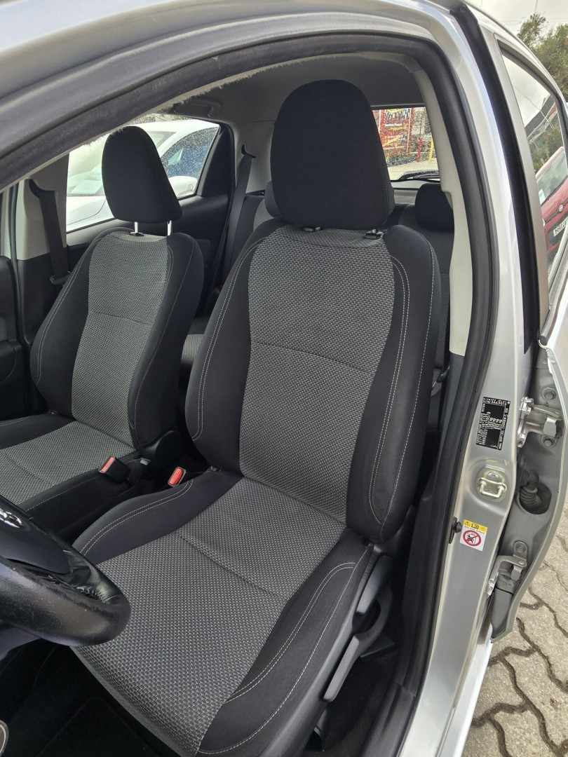toyota-yaris-2016-hibrido-1497cc