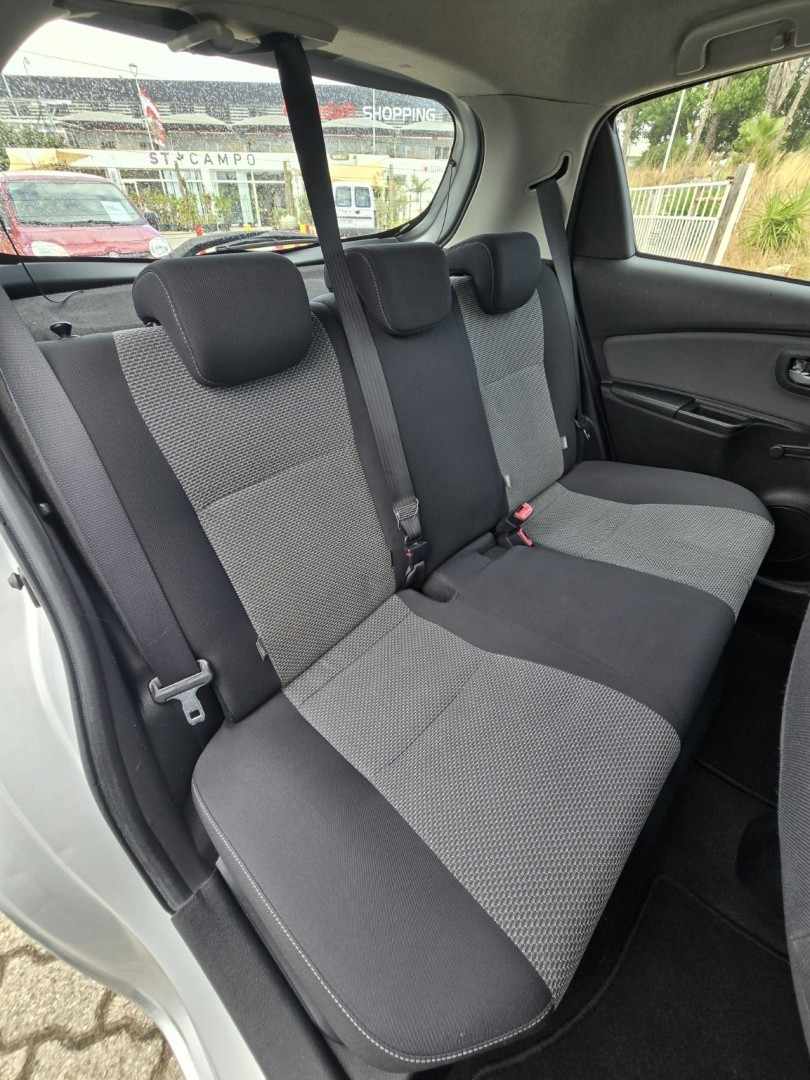 toyota-yaris-2016-hibrido-1497cc
