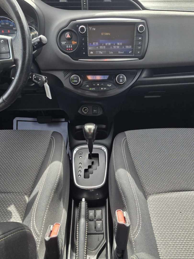 toyota-yaris-2016-hibrido-1497cc