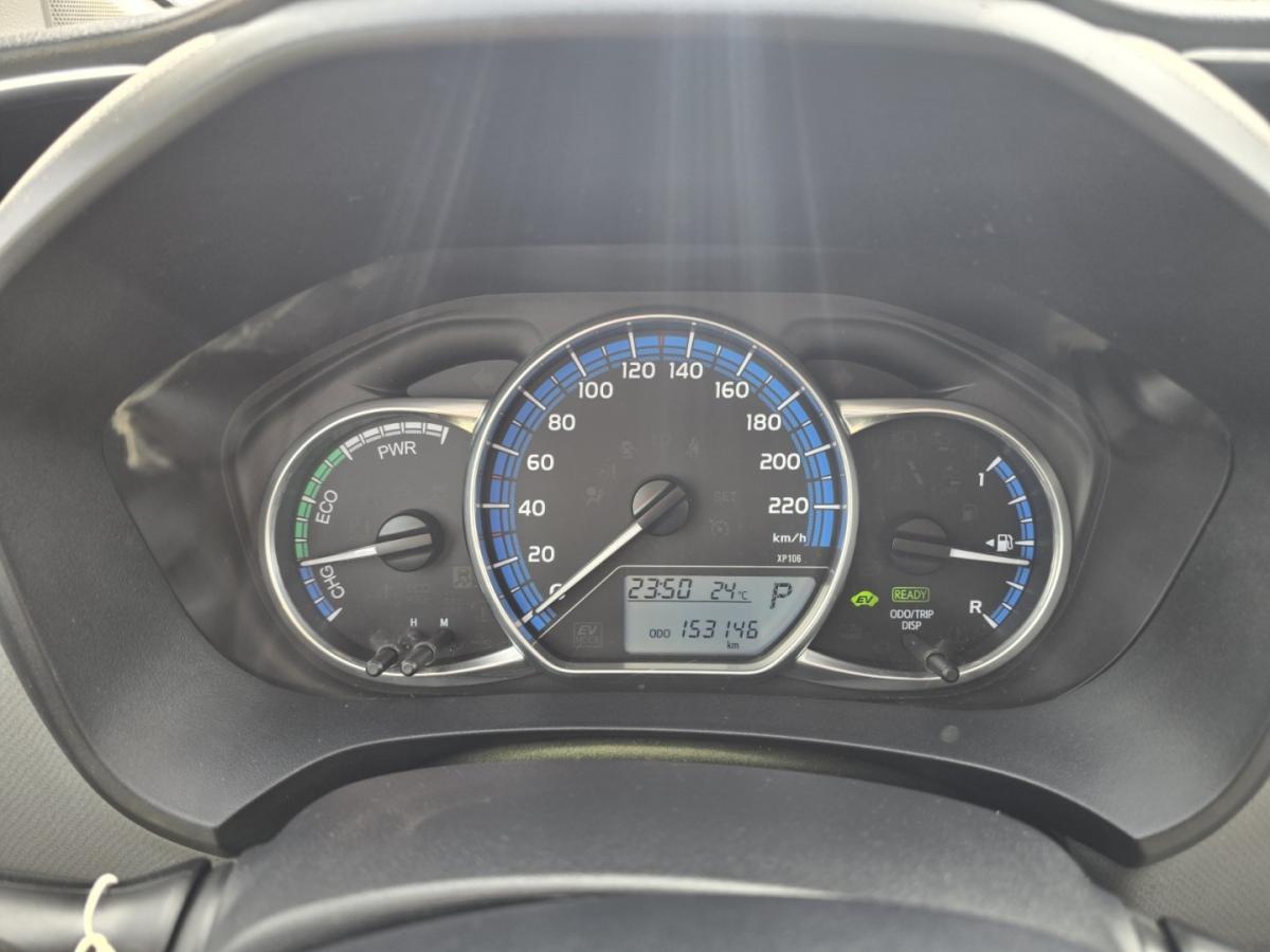 toyota-yaris-2016-hibrido-1497cc