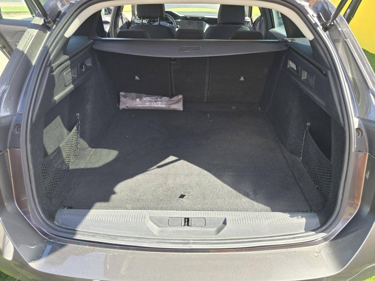 peugeot-308-sw-2022-diesel-1499cc