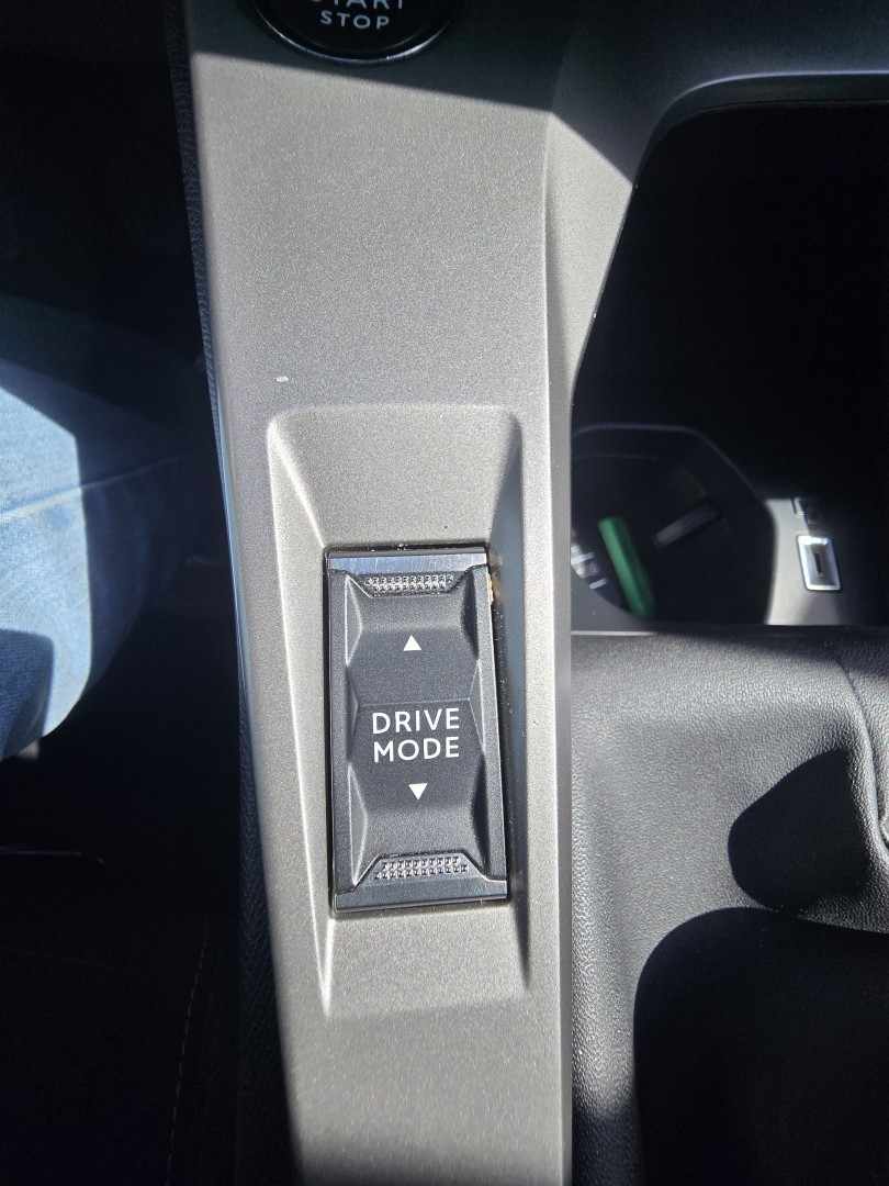 peugeot-308-sw-2022-diesel-1499cc