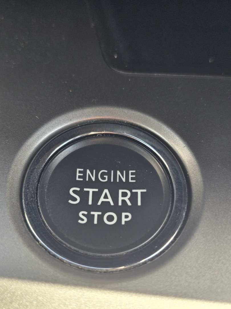 peugeot-308-sw-2022-diesel-1499cc
