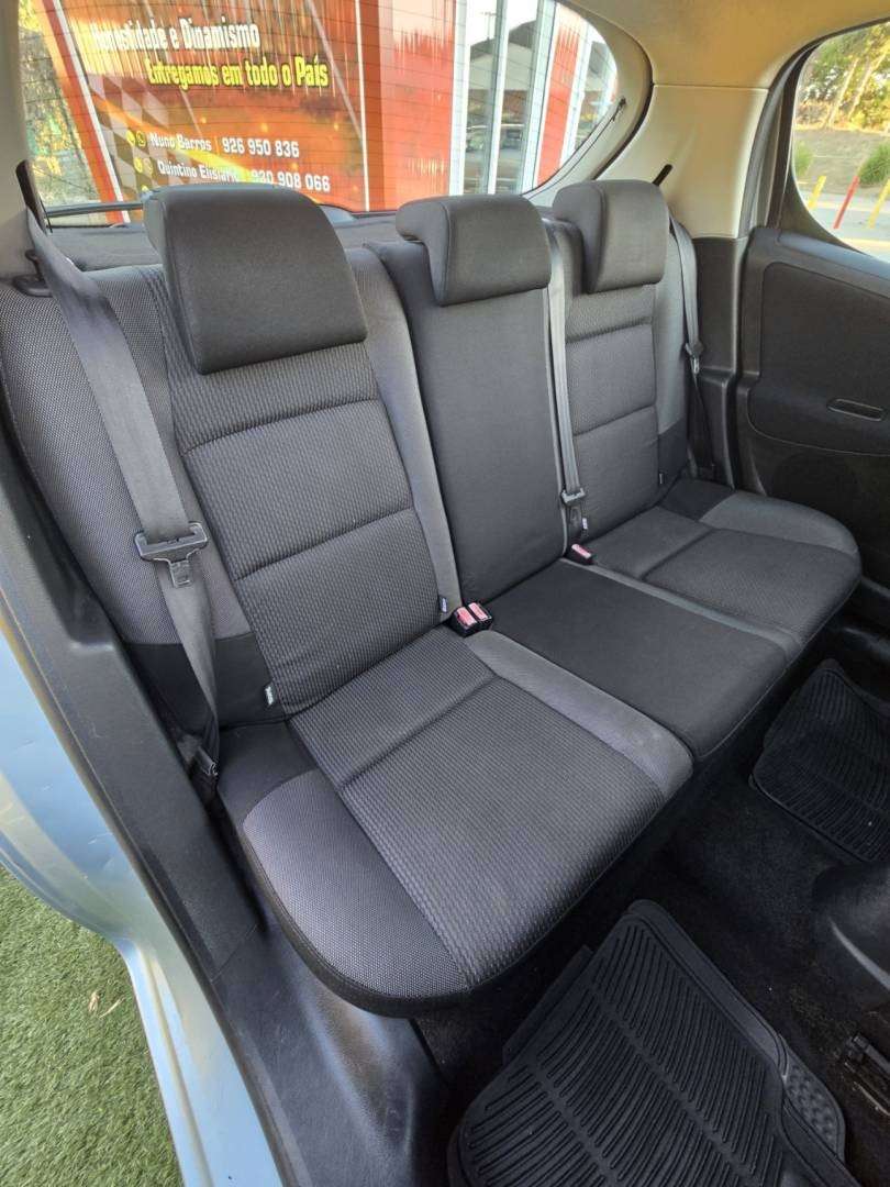 peugeot-207-2009-gasolina-1397cc
