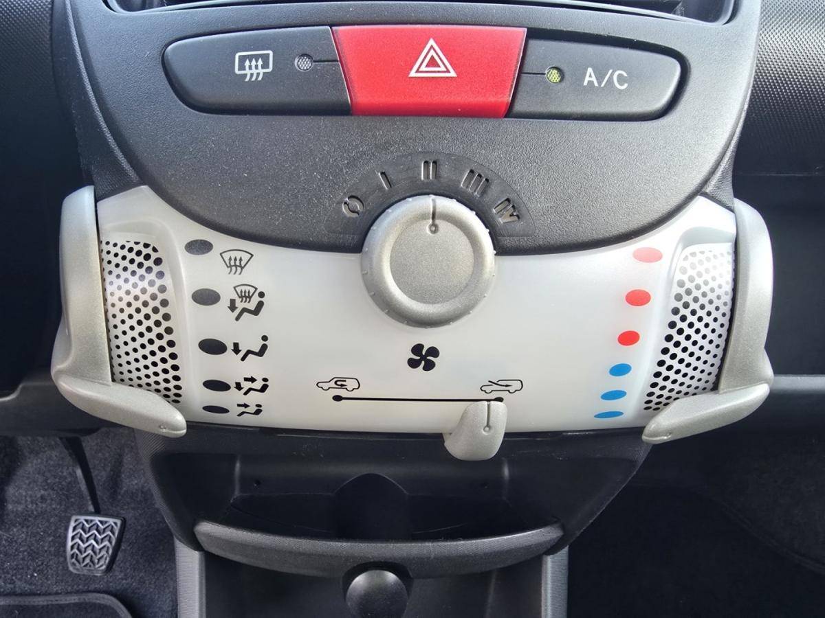 toyota-aygo-2013-gasolina-998cc