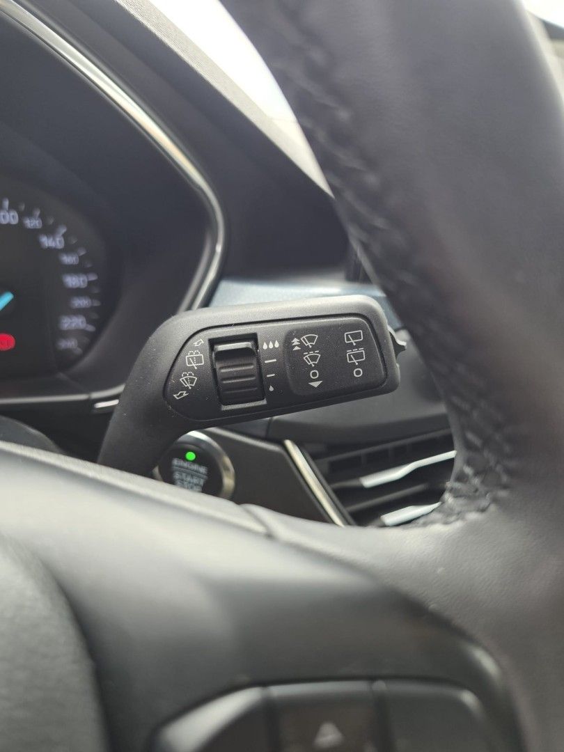 ford-focus-sw-2021-diesel-1499cc