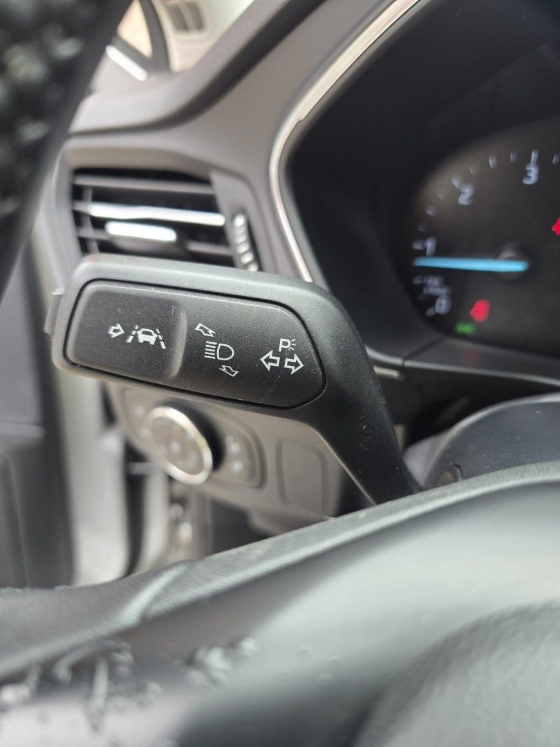 ford-focus-sw-2021-diesel-1499cc