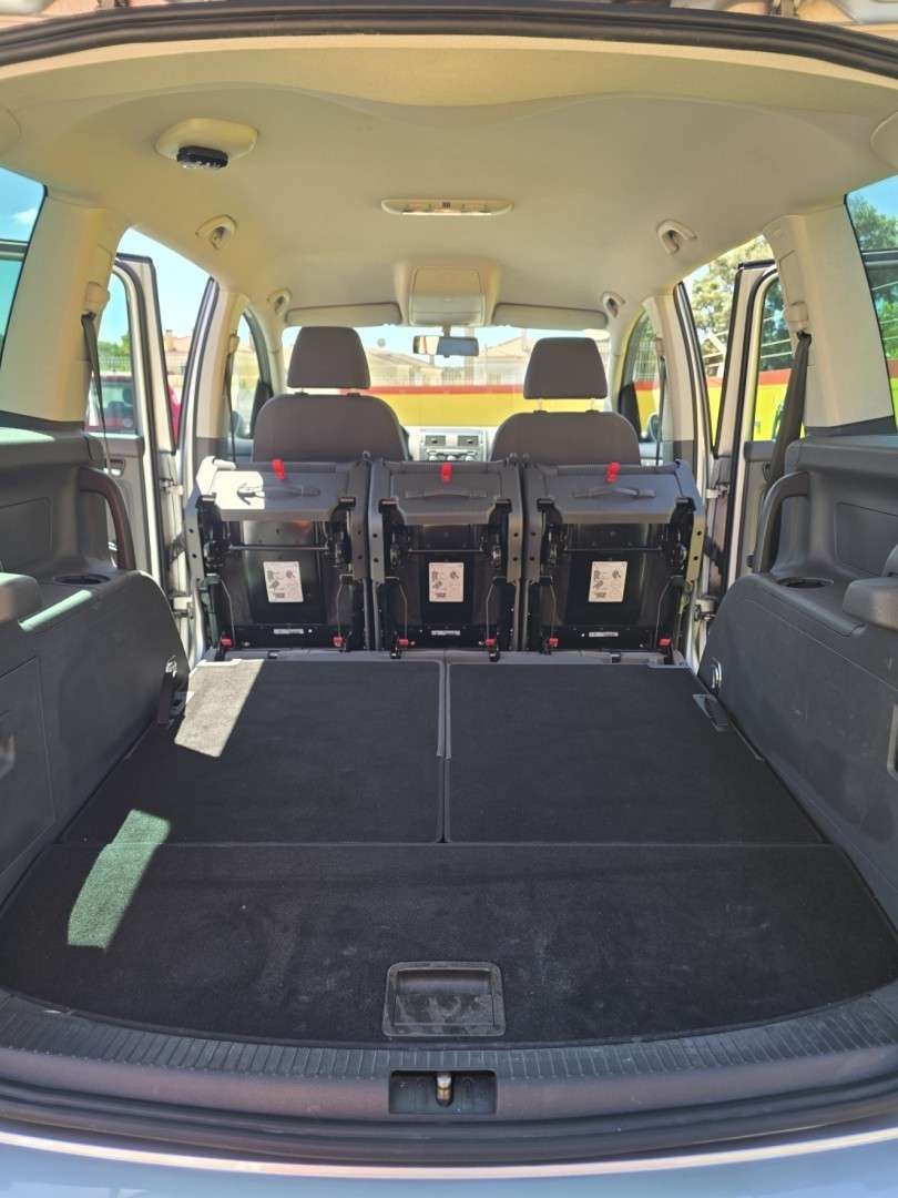 volkswagen-touran-2006-diesel-1968cc