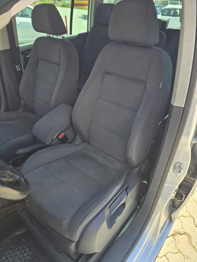 volkswagen-touran-2006-diesel-1968cc