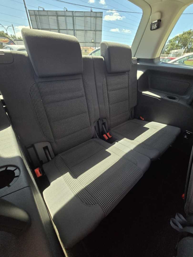 volkswagen-touran-2006-diesel-1968cc