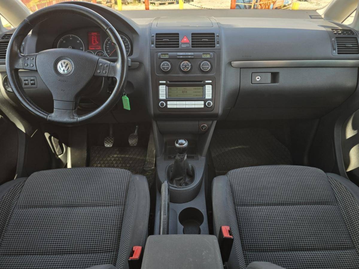 volkswagen-touran-2006-diesel-1968cc