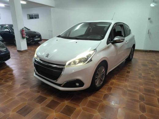 peugeot-208-1-6-hdi-2018-diesel-1600cc