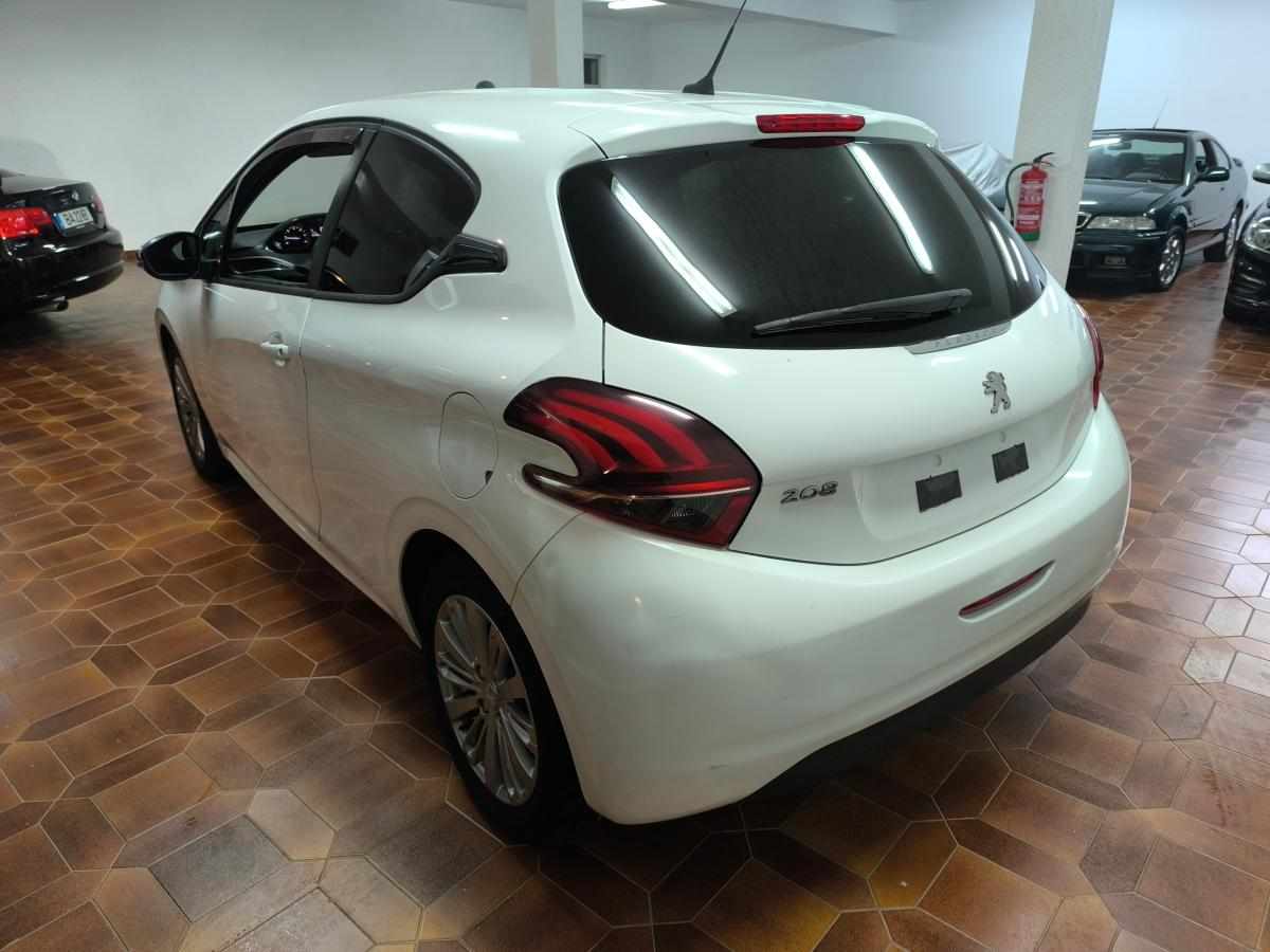 peugeot-208-1-6-hdi-2018-diesel-1600cc