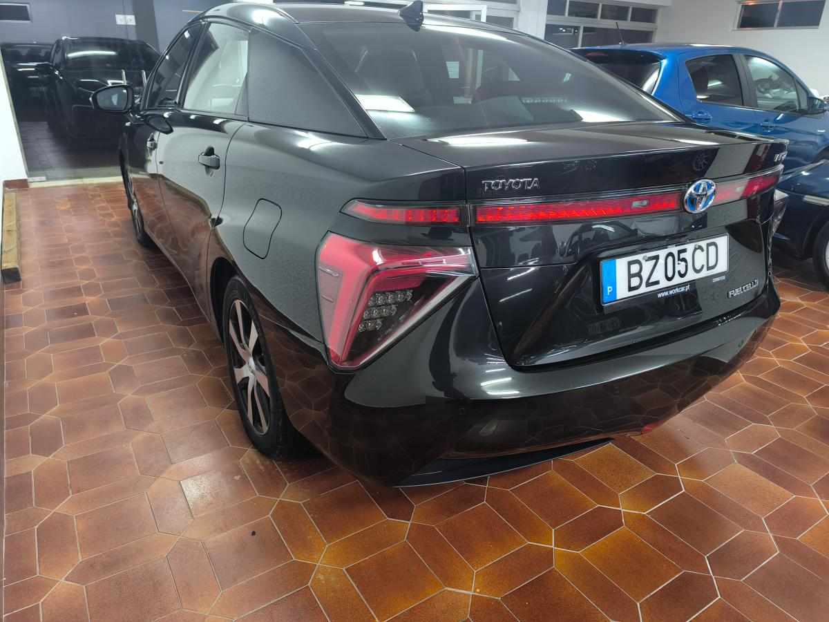 toyota-concept-2021-hidrogenio-300cc