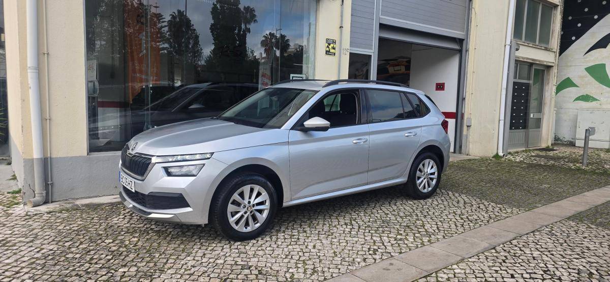 skoda-kamiq-2023-gasolina-999cc