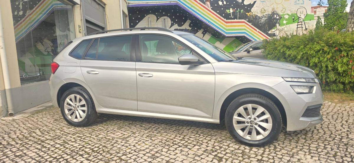 skoda-kamiq-2023-gasolina-999cc