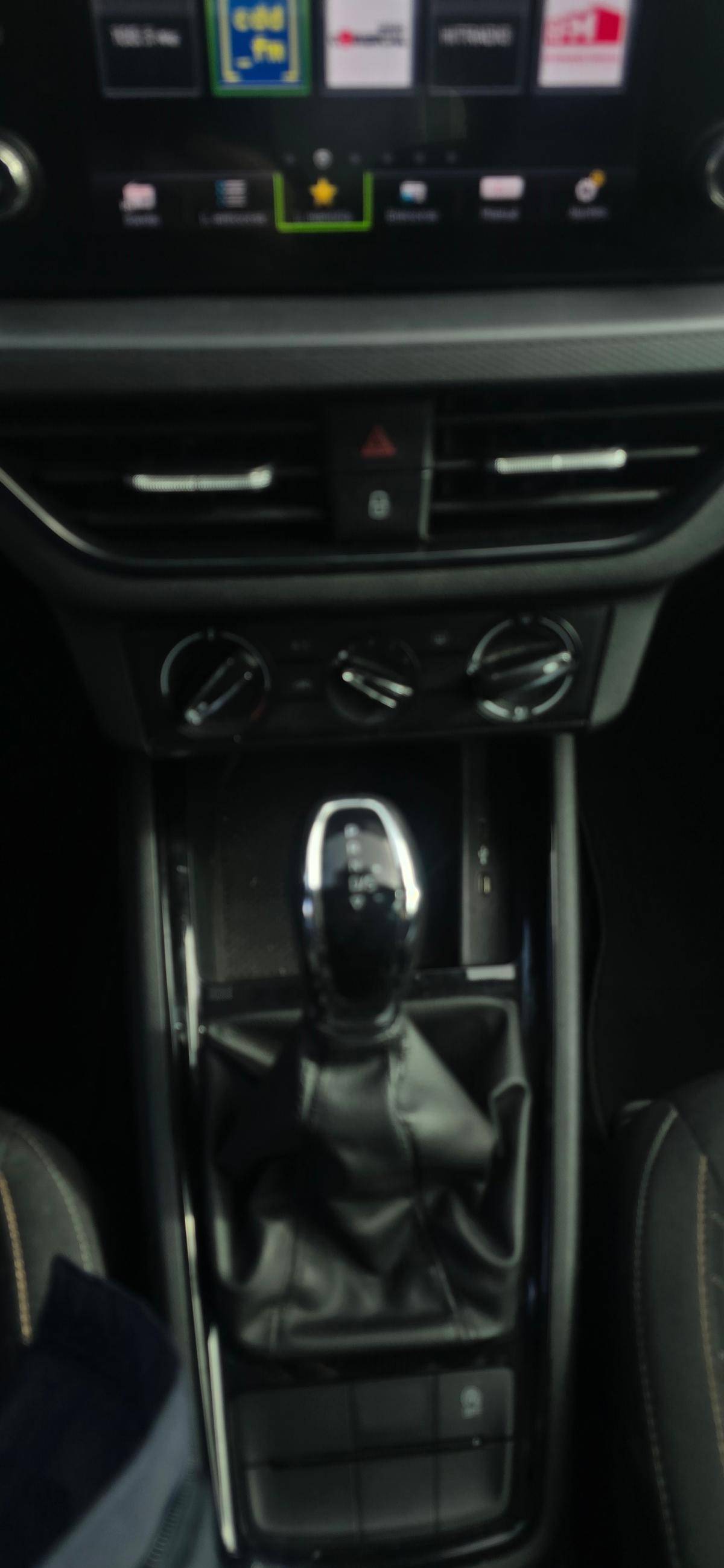 skoda-kamiq-2023-gasolina-999cc