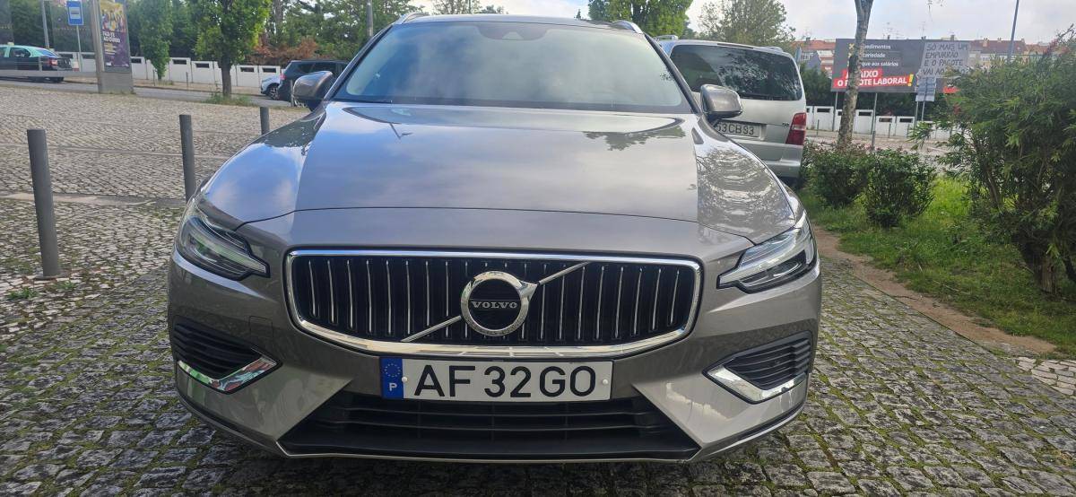 volvo-v60-2021-hibrido-a-gasolina-1969cc