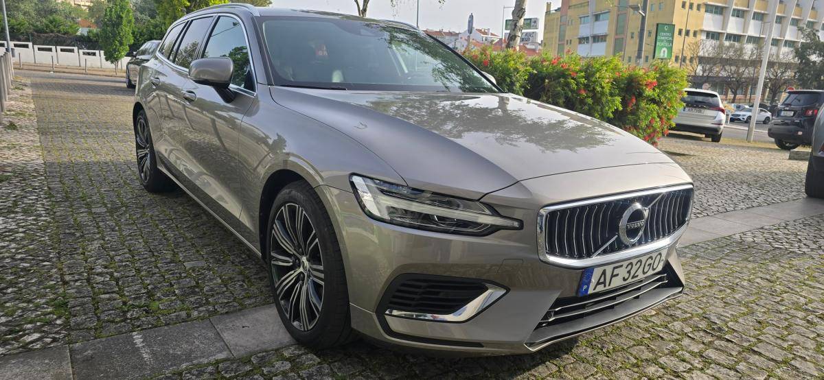 volvo-v60-2021-hibrido-a-gasolina-1969cc