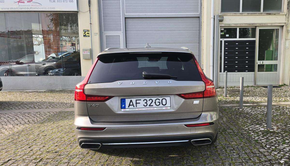 volvo-v60-2021-hibrido-a-gasolina-1969cc
